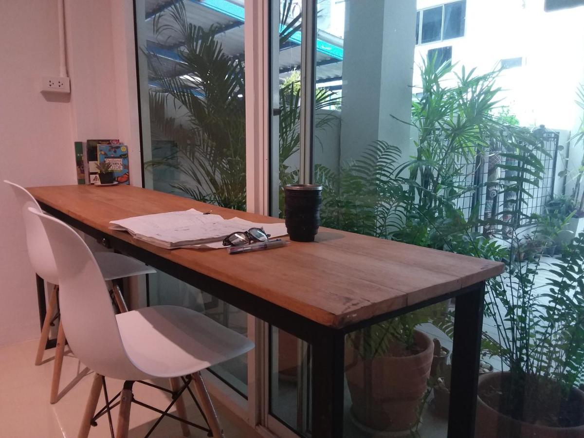 Pingplalee Female House Bangkok Exterior foto
