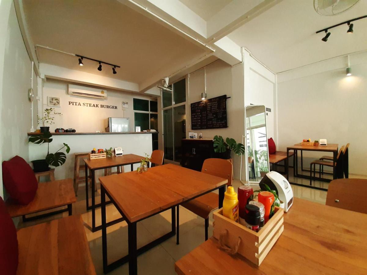 Pingplalee Female House Bangkok Exterior foto