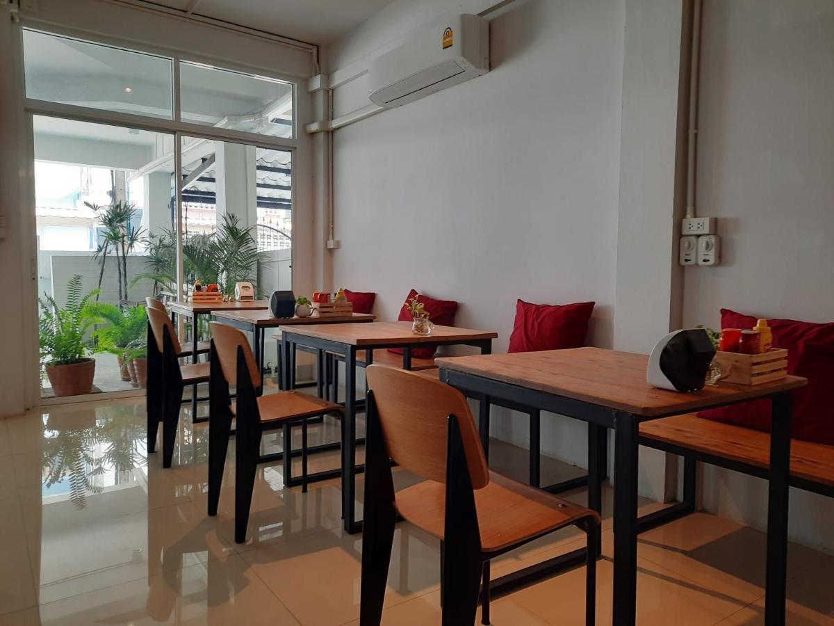 Pingplalee Female House Bangkok Exterior foto
